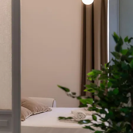Elegant Palumbo * Rom